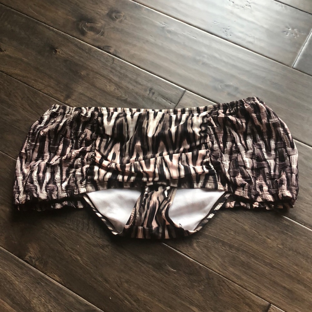 Laundry bathing suit bottoms
